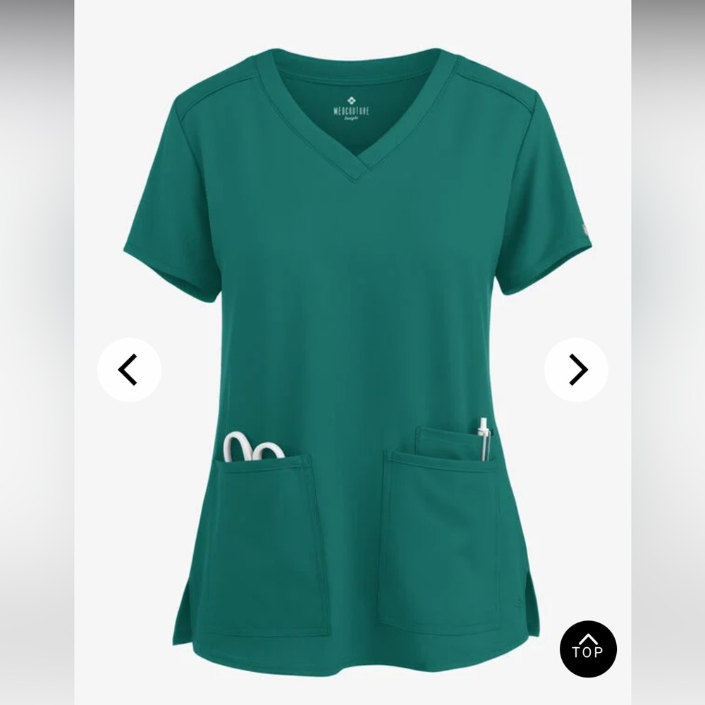 Med Couture Insight women’s 3 pocket v neck scrub top